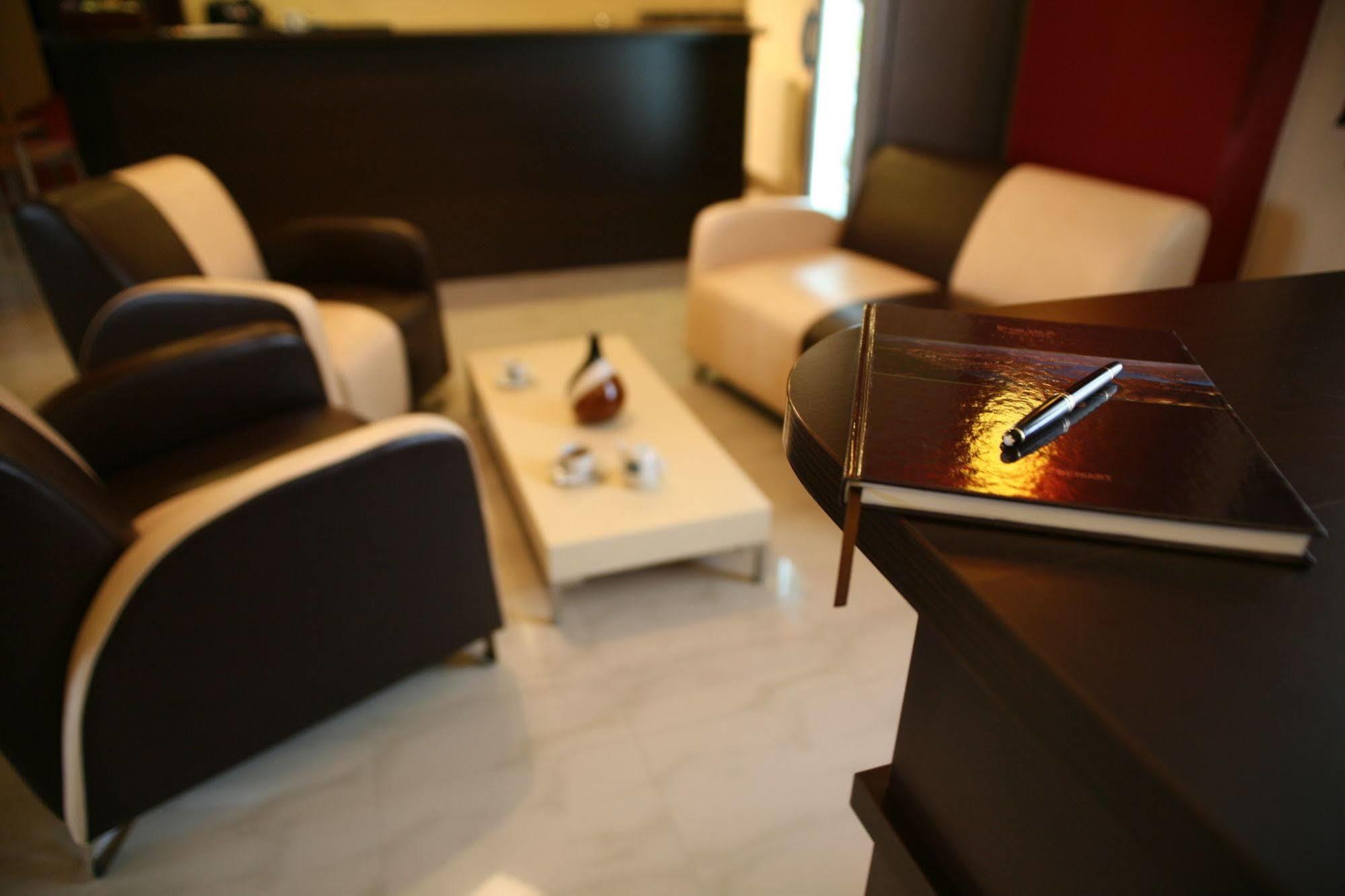 Hotel Seven 7 Kaliszki 외부 사진